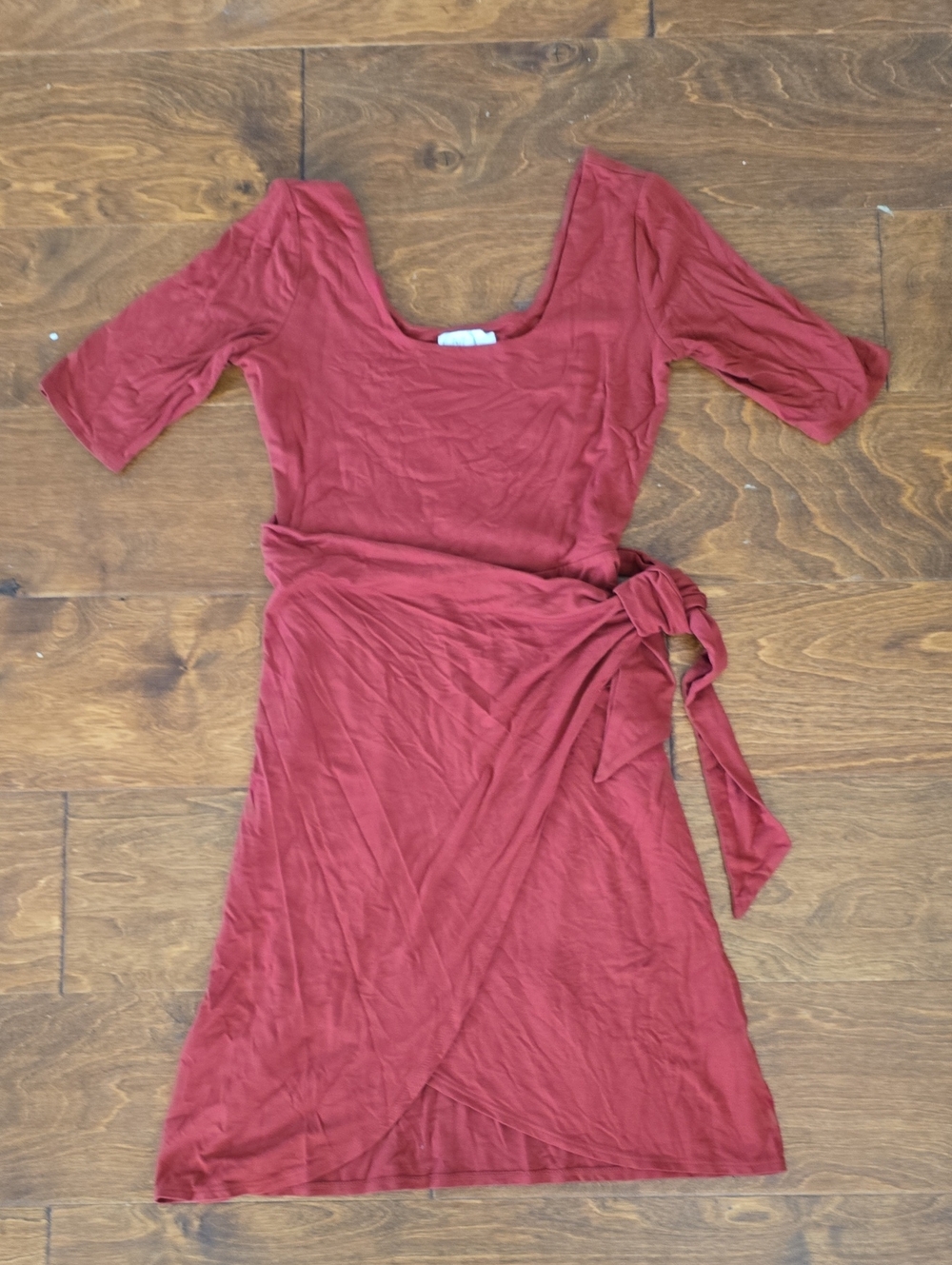 Tie-Waist Midi Dress in Rust Red